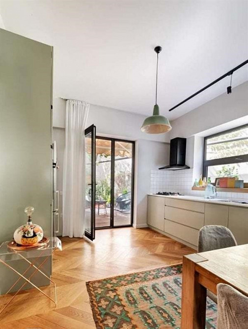 Apartments For Rent five-room 200м² 3/4 floor Tbilisi - photo 10