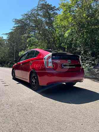 იყიდება TOYOTA Prius 2013 თბილისი