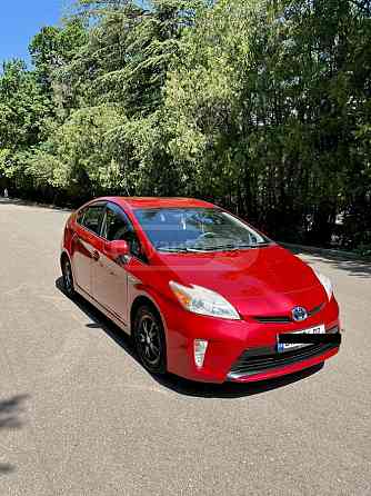 იყიდება TOYOTA Prius 2013 თბილისი