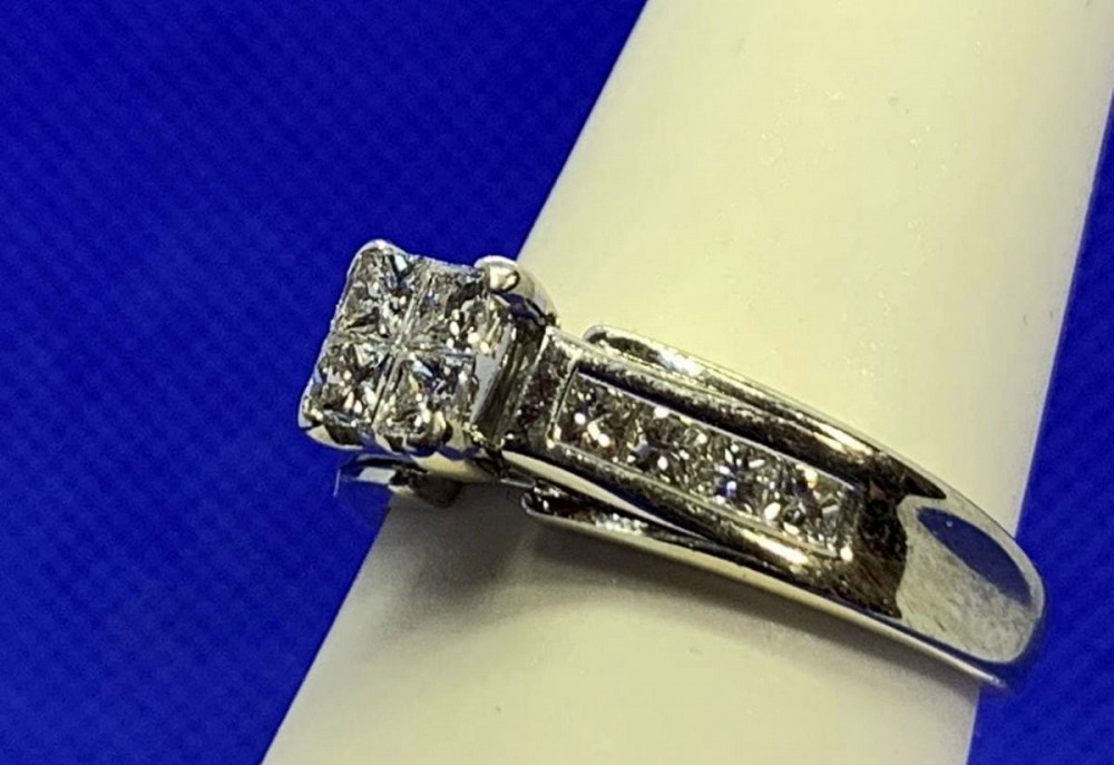 1800 gold ring with 1.32 ctw diamonds Tbilisi - photo 7