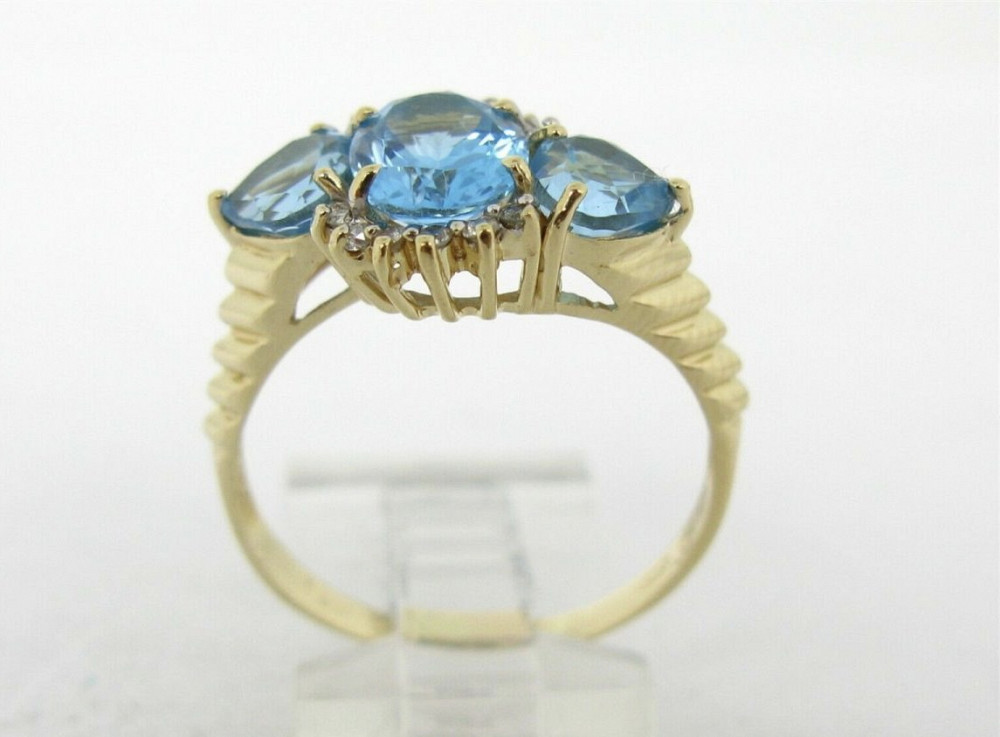 1726 ოქროს ბეჭედი ტოპაზით და ბრილიატებით Tbilisi - photo 1