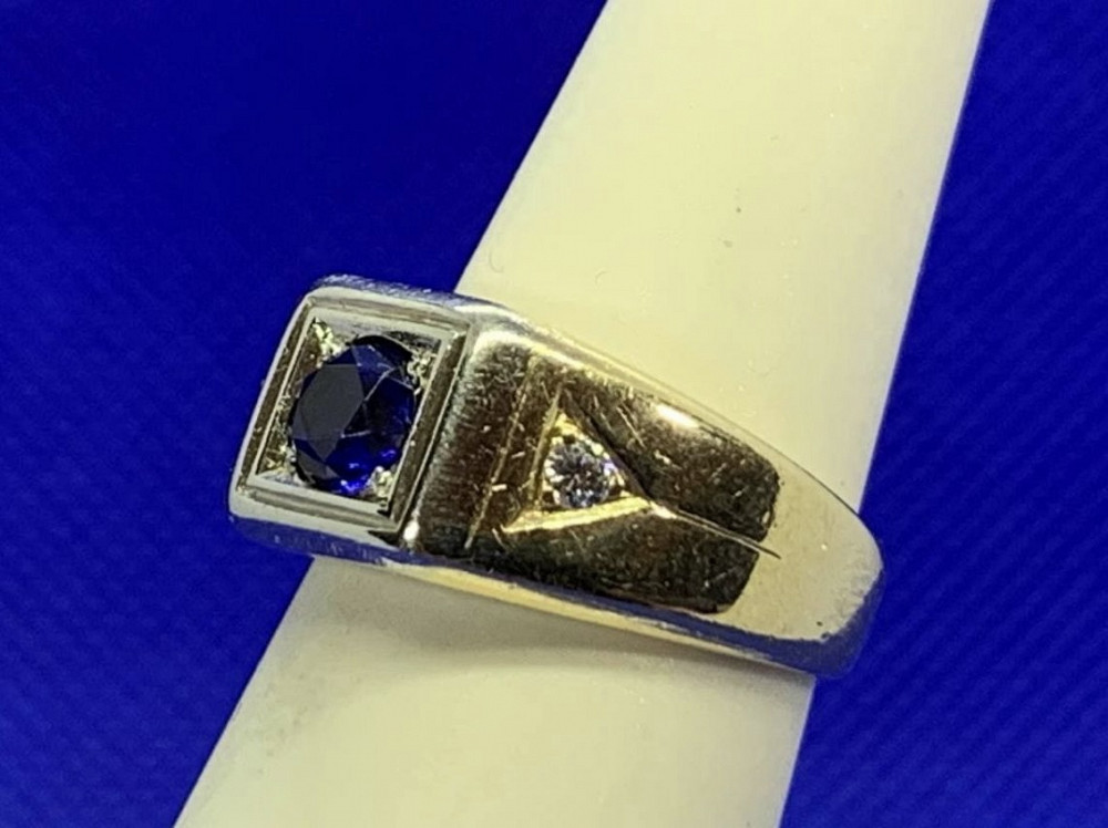 1825 ოქროს ბეჭედი საფირონით და ბრილიანტებით Tbilisi - photo 1