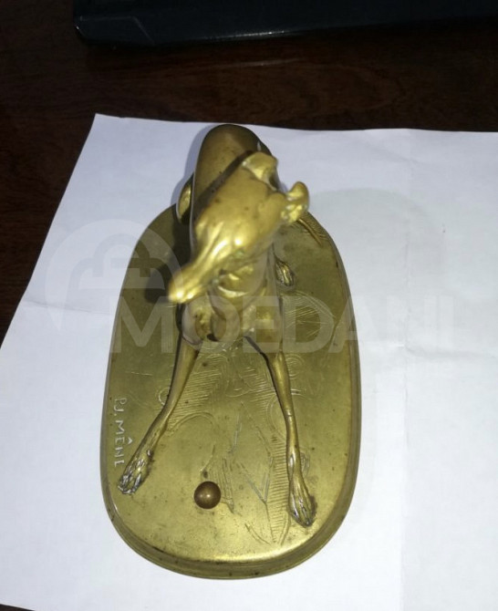 გრეიჰაუნდი ბრინჯაოს ქანდაკება (Greyhound) თბილისი - photo 4