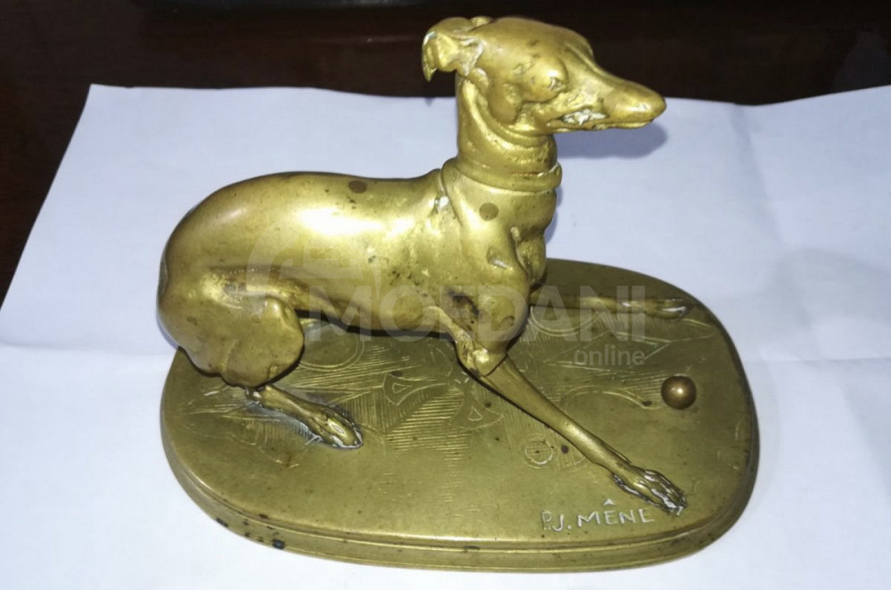 გრეიჰაუნდი ბრინჯაოს ქანდაკება (Greyhound) თბილისი - photo 2