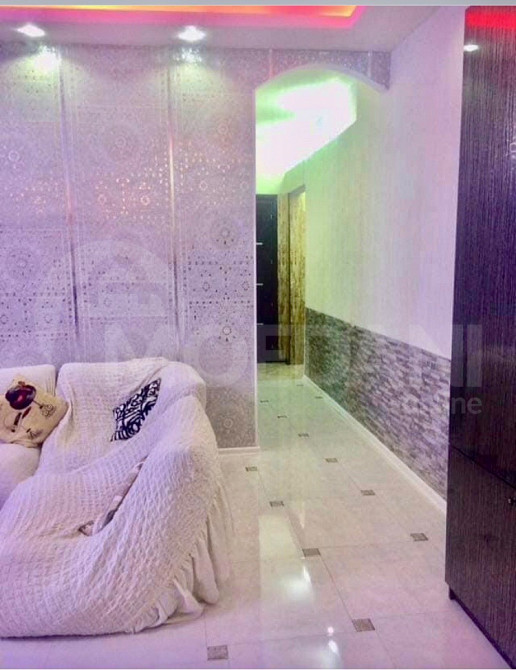 Сдам 4-комн. квартиру на сутки в Тбилиси  140м² 3/14 эт. Тбилиси - изображение 3