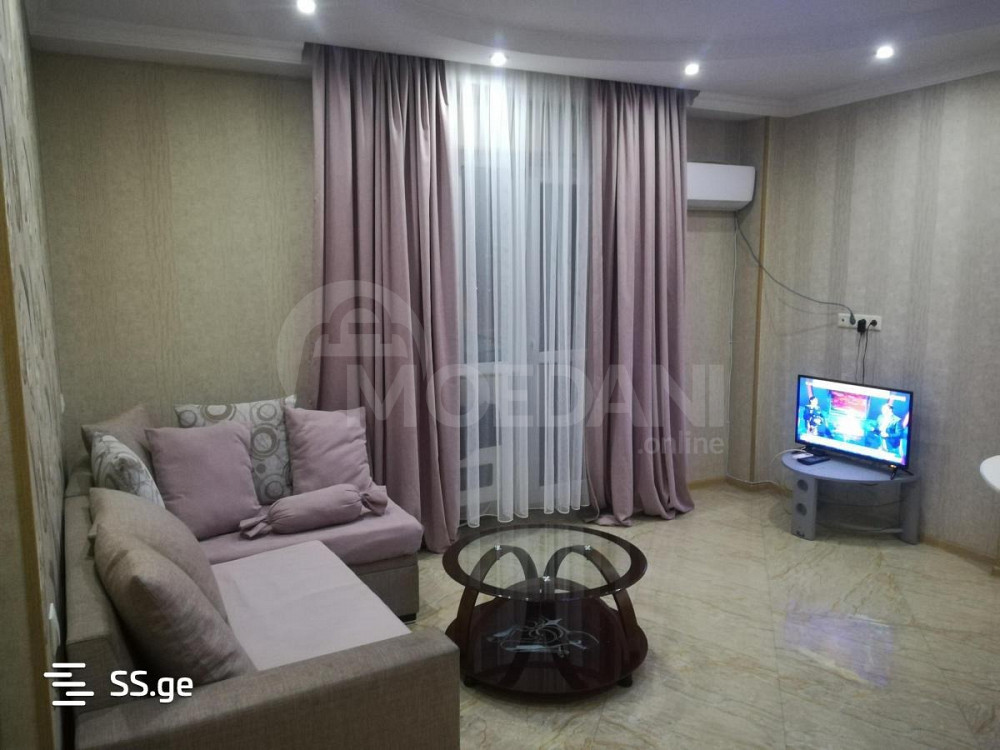 Сдам 2-комн. квартиру на сутки в Тбилиси  45м² 7/8 эт. Тбилиси - изображение 3