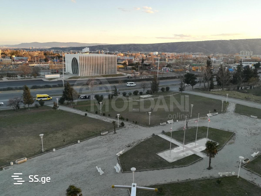 Сдам 2-комн. квартиру на сутки в Тбилиси  45м² 7/8 эт. Тбилиси - изображение 6