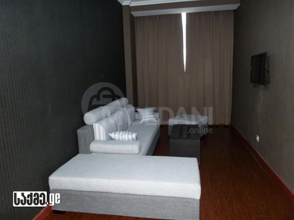 ქირავდება 2 ოთახიანი ბინა დღიურად თბილისში  54მ² 13/15 სართ თბილისი - photo 10