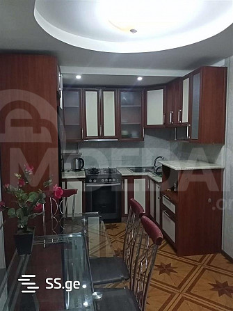 Сдам 4-комн. квартиру в Тбилиси  140м² 4/8 эт. Тбилиси - изображение 1