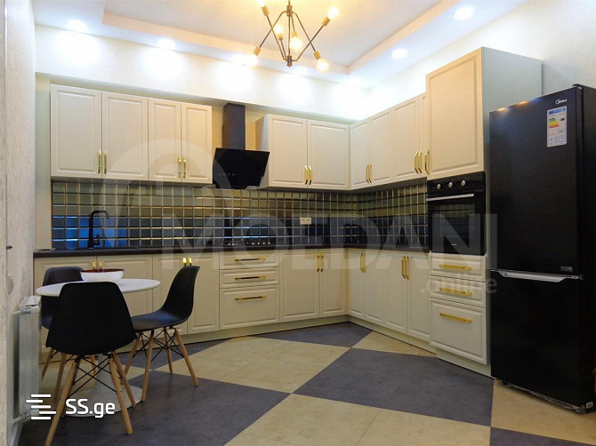 Сдам 3-комн. квартиру в Тбилиси  150м² 10/17 эт. Тбилиси - изображение 7