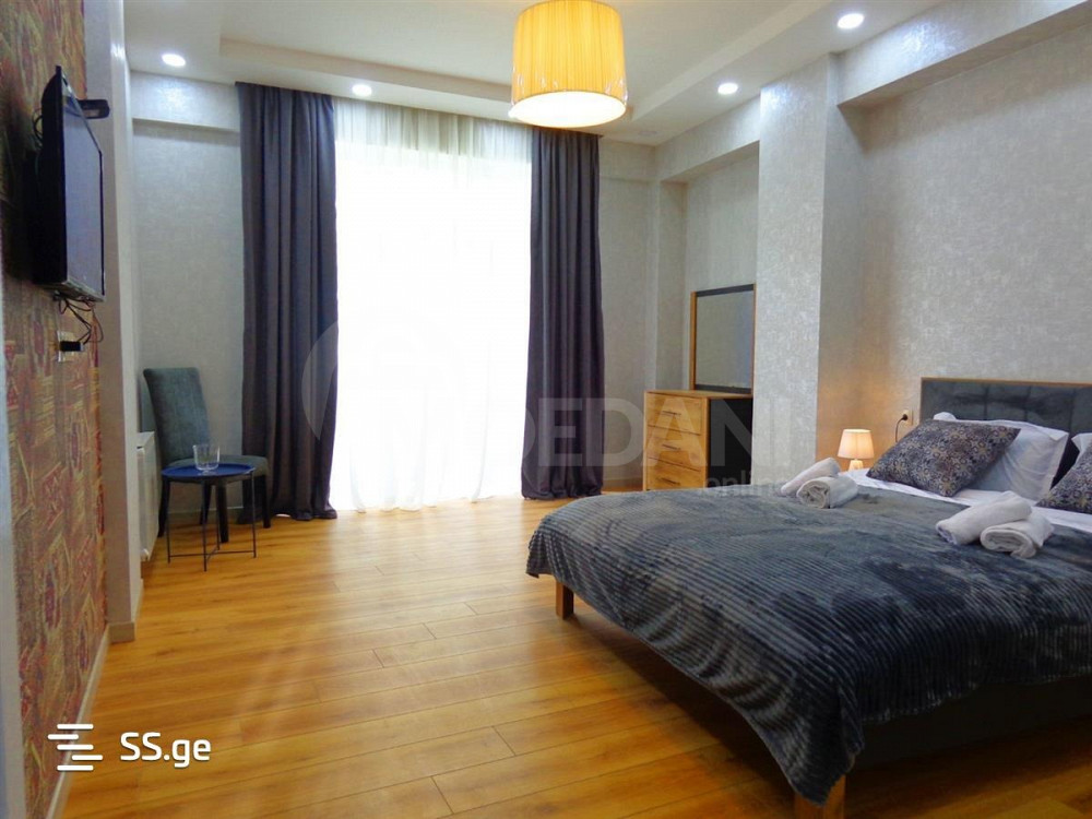 ქირავდება 3 ოთახიანი ბინა 150მ² 10/17 სართ თბილისი - photo 8