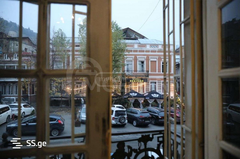 Apartments For Rent five-room 130м² 1/5 floor Tbilisi - photo 4