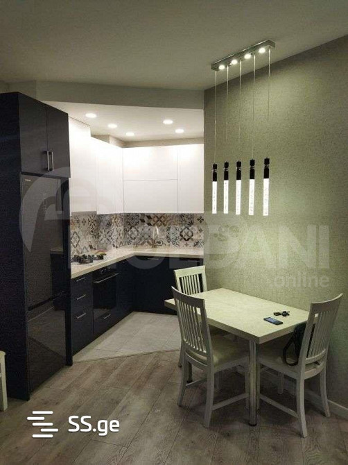 ქირავდება 2 ოთახიანი ბინა 70მ² 4/10 სართ თბილისი - photo 2