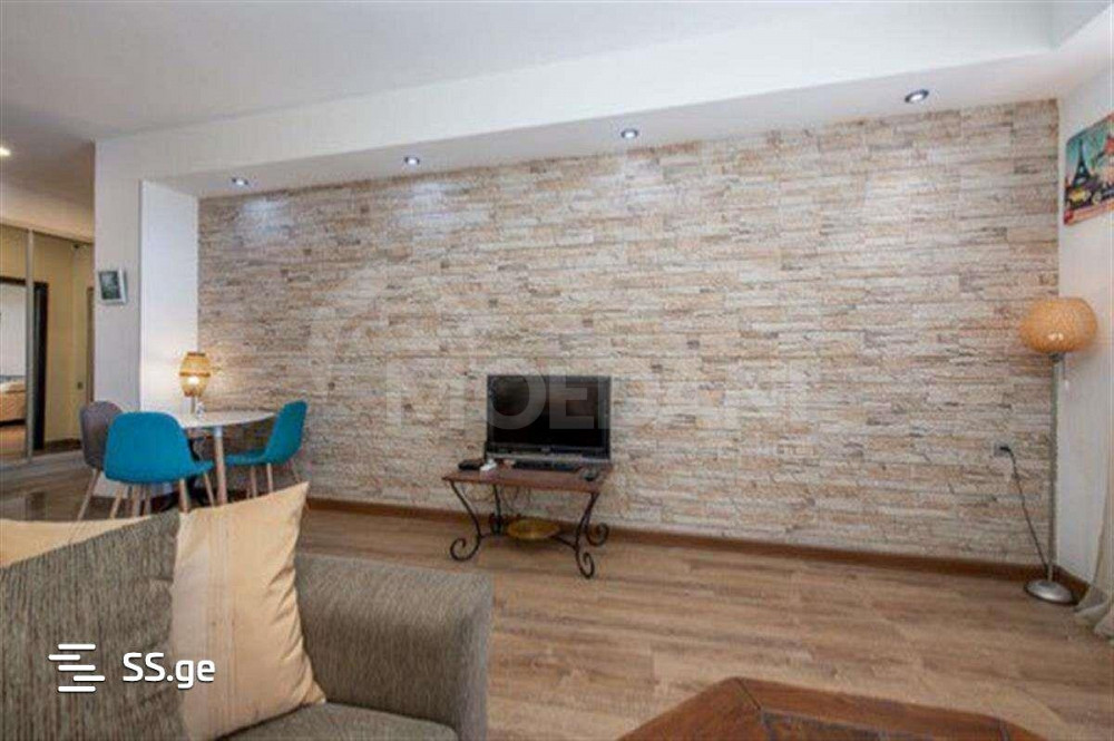 ქირავდება 2 ოთახიანი ბინა 85მ² 5/7 სართ თბილისი - photo 2