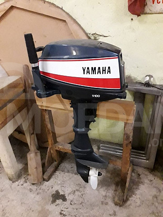 Двухтактный подвесной лодочный мотор YAMAHA мощностью 8 л.с. Батуми - изображение 1