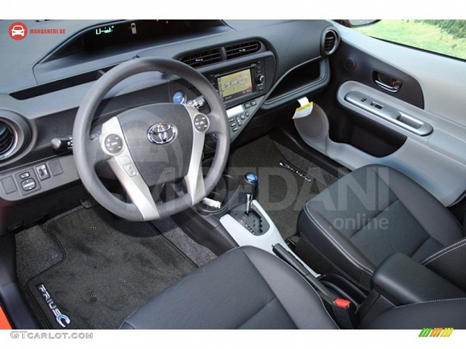 TOYOTA PRIUS C for daily rent Tbilisi - photo 2
