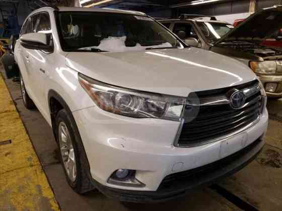 Toyota Highlander 2015 თბილისი