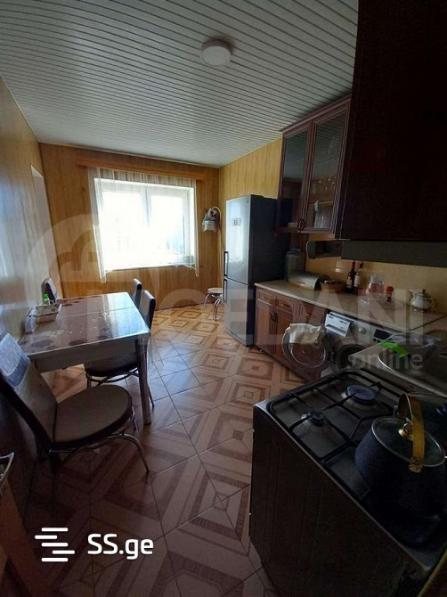 იყიდება 2 ოთახიანი ბინას 65მ² 7/15 სართ თბილისი - photo 1