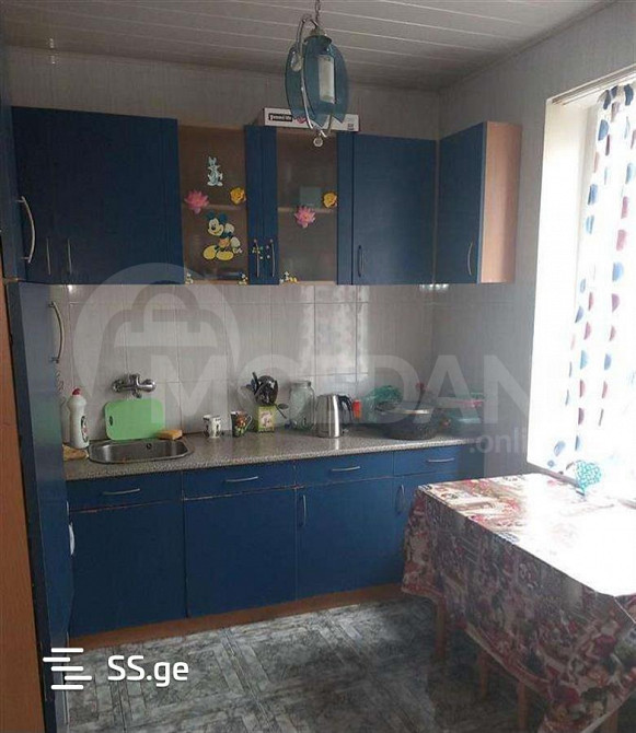 Продам 4-комн. квартиру 100м² 4/9 эт. Тбилиси - изображение 1