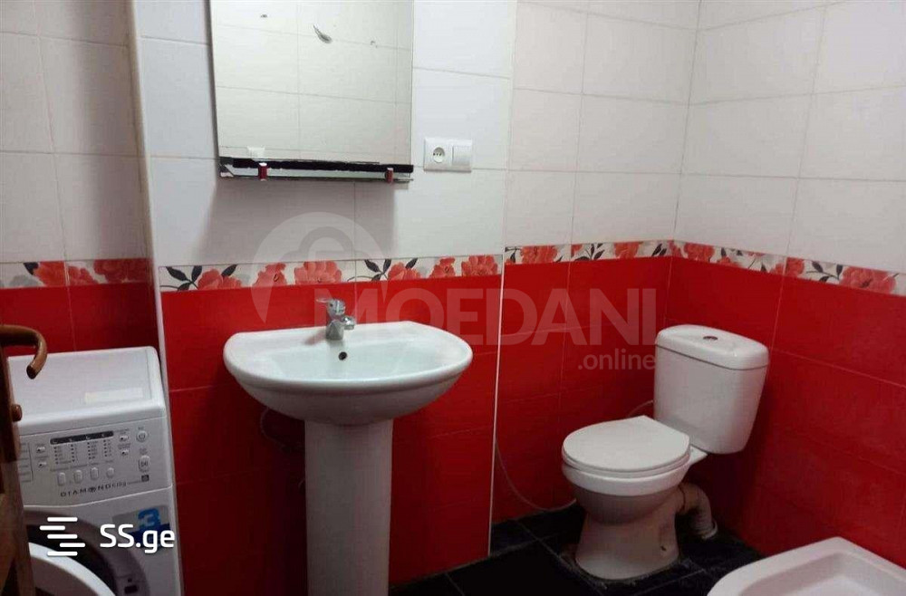 იყიდება 3 ოთახიანი ბინას 63მ² 9/15 სართ თბილისი - photo 2