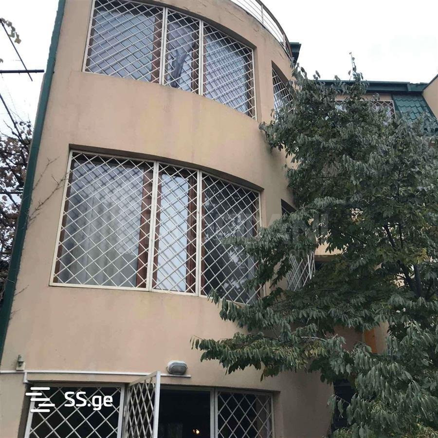 House for sale 300м² Tbilisi - photo 1