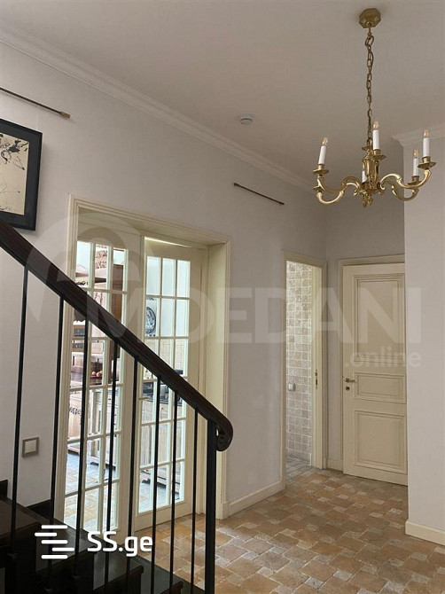 იყიდება 4 ოთახიანი ბინას 190მ² 5/5 სართ თბილისი - photo 4
