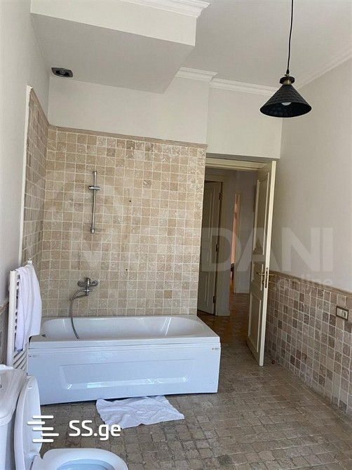 იყიდება 4 ოთახიანი ბინას 190მ² 5/5 სართ თბილისი - photo 2