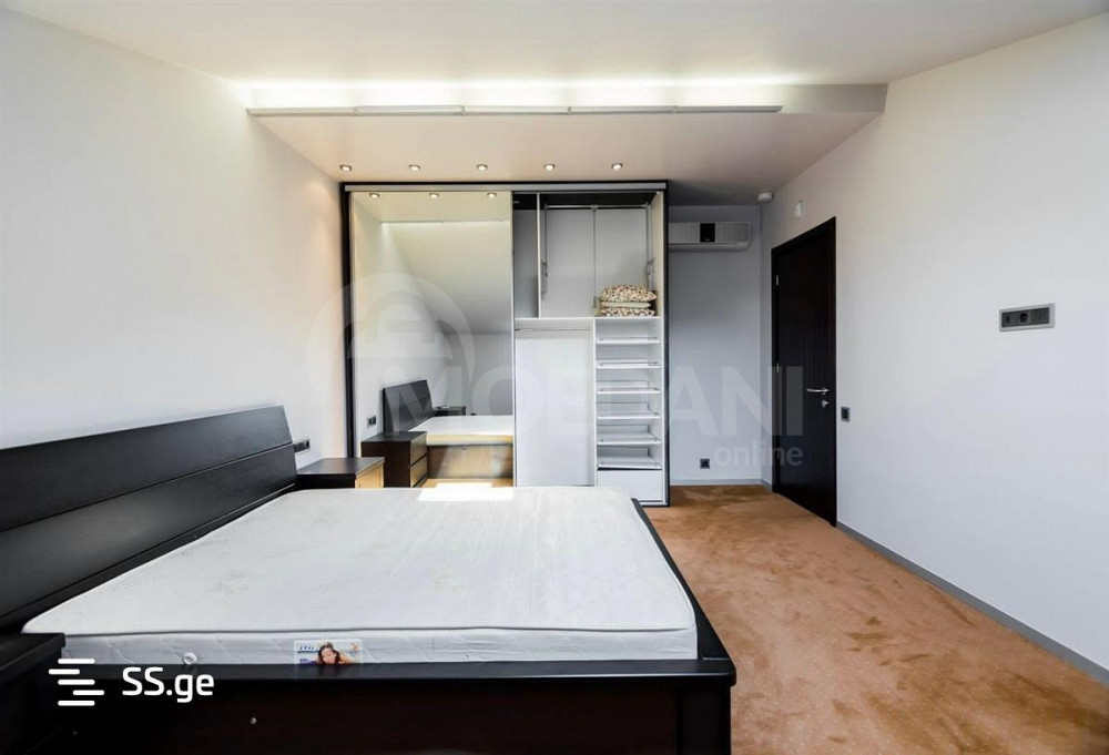 ქირავდება 3 ოთახიანი ბინა 160მ² 4/4 სართ თბილისი - photo 1