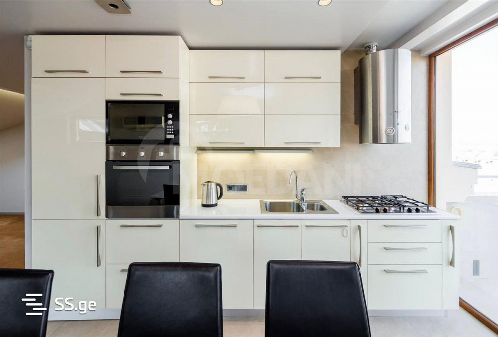 ქირავდება 3 ოთახიანი ბინა 160მ² 4/4 სართ თბილისი - photo 3