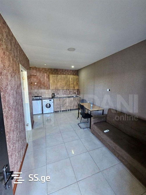 ქირავდება 2 ოთახიანი ბინა 40მ² 1/3 სართ თბილისი - photo 1