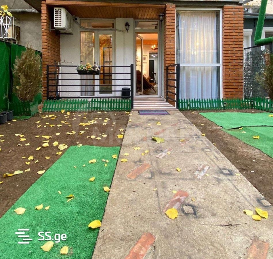 ქირავდება 4 ოთახიანი ბინა 150მ² 1/5 სართ თბილისი - photo 2