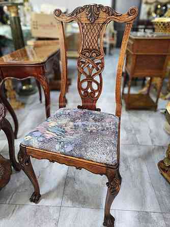 table and chairs Tbilisi