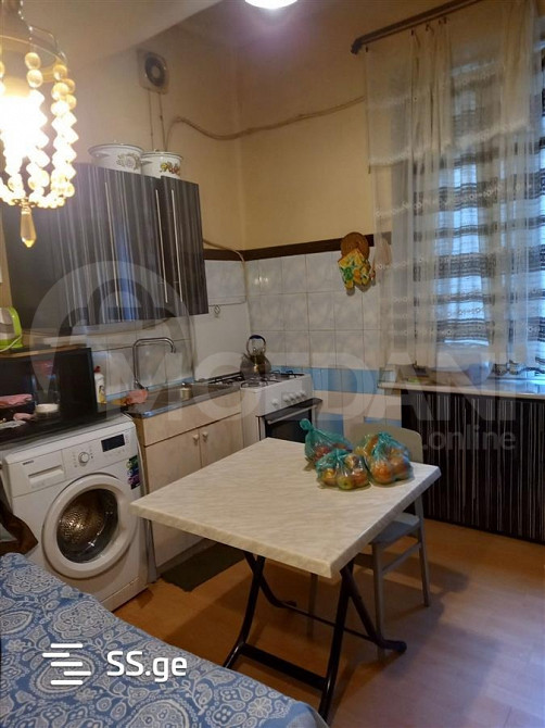 იყიდება 3 ოთახიანი ბინას 147მ² 1/3 სართ თბილისი - photo 1