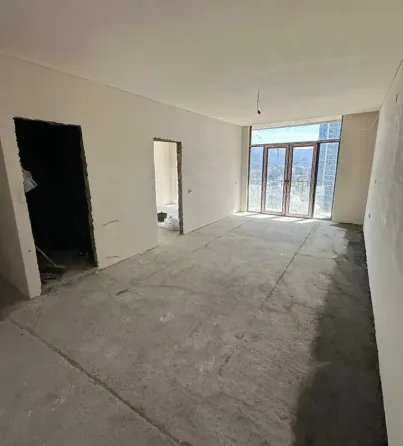 იყიდება 4 ოთახიანი ბინას 140მ² 10/23 სართ ბათუმი