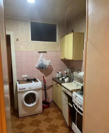 იყიდება 3 ოთახიანი ბინას 91მ² 2/4 სართ თბილისი