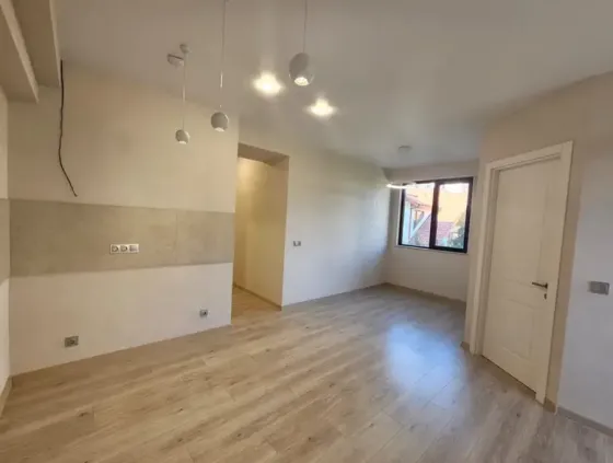 იყიდება 3 ოთახიანი ბინას 69მ² 2/6 სართ თბილისი