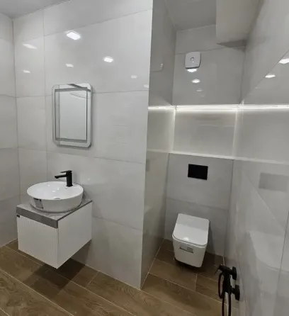 იყიდება 2 ოთახიანი ბინას 54მ² 15/15 სართ თბილისი