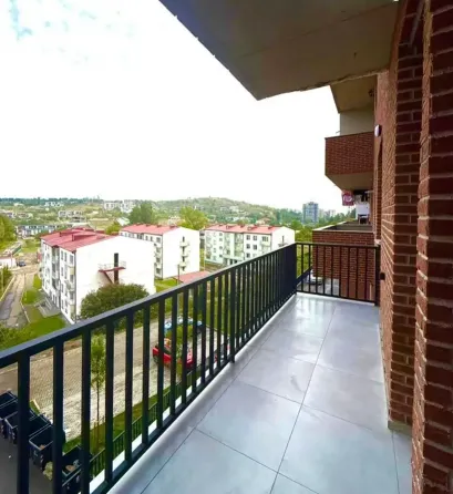 იყიდება 2 ოთახიანი ბინას 52მ² 4/12 სართ თბილისი