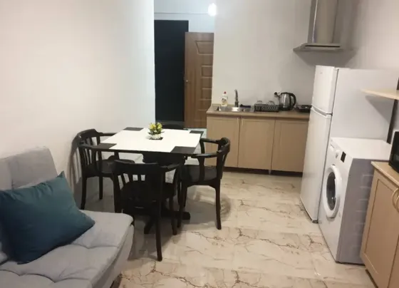 იყიდება 2 ოთახიანი ბინას 47.8მ² 10/14 სართ ბათუმი