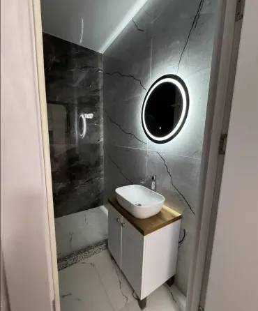 იყიდება 2 ოთახიანი ბინას 43მ² 3/6 სართ ბათუმი