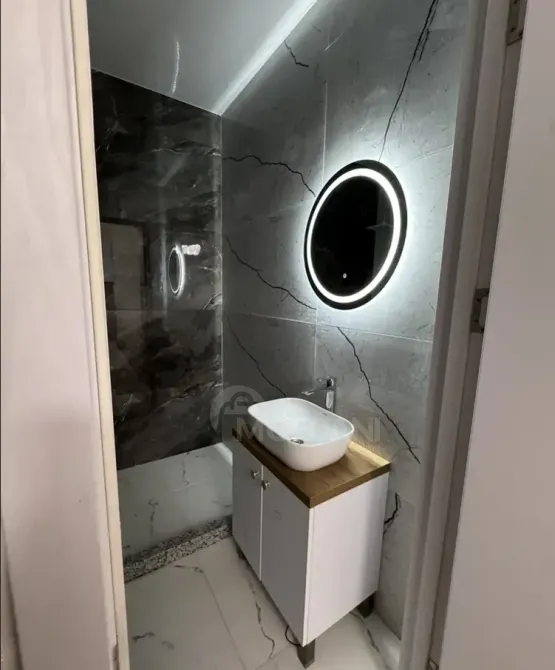 იყიდება 2 ოთახიანი ბინას 43მ² 3/6 სართ ბათუმი - photo 2