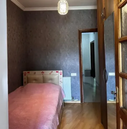 იყიდება 4 ოთახიანი ბინას 80მ² 3/9 სართ თბილისი