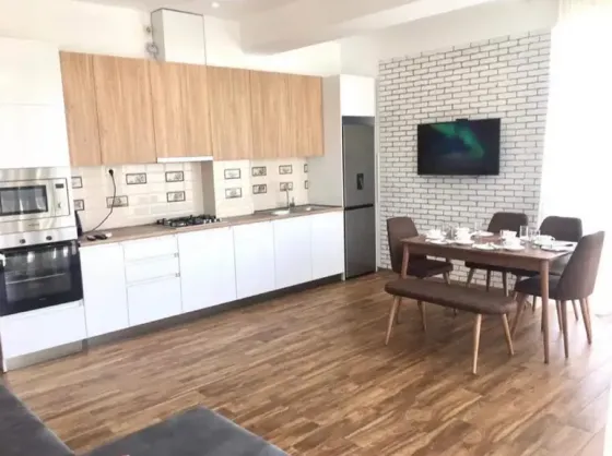 ქირავდება 3 ოთახიანი ბინა 79მ² 11/14 სართ თბილისი