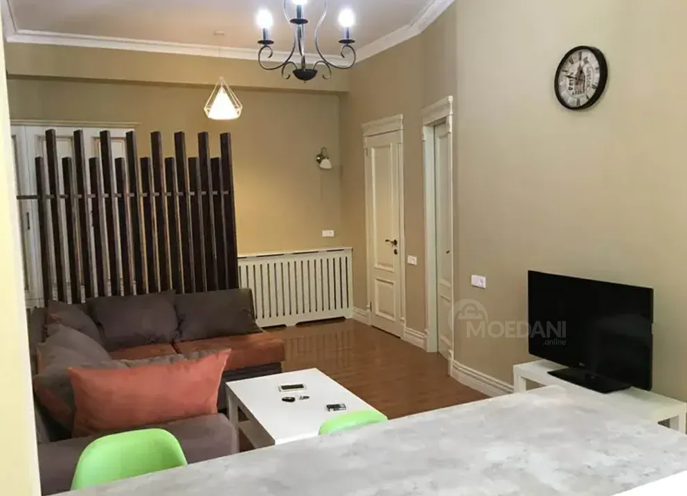 Продам 2-комн. квартиру 48м² 4/10 эт. Тбилиси - изображение 1