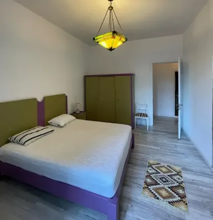 Apartments For Rent three-room 80м² 1/5 floor Tbilisi