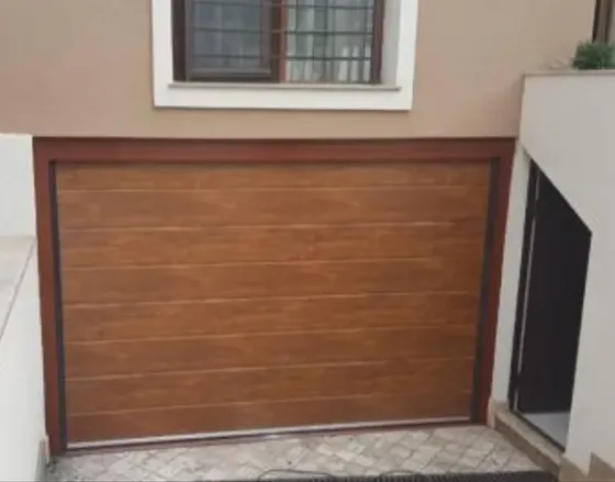 Ავტოფარეხის სექციური კარი თბილისი