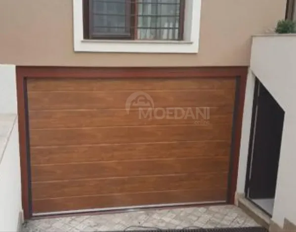 Ავტოფარეხის სექციური კარი თბილისი - photo 1