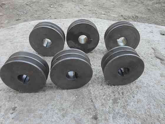 Electric motor at 220 volts, new pulleys. Tbilisi