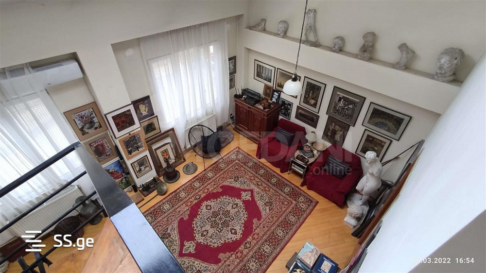 ქირავდება 4 ოთახიანი ბინა 200მ² 1/3 სართ თბილისი - photo 1