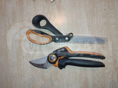 ცული ჩაქუჩი და ორი მაკრატელი ფისკარი სულ ახალი თბილისი - photo 3